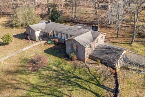 5102 Vogler Rd, Pfafftown, NC, 27040-9778 | Card Image