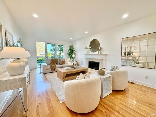 47 Elizabeth Circle, Greenbrae, CA, 94904 | Card Image