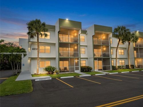 107-4235 N University Dr, Sunrise, FL, 33351-6216 | Card Image