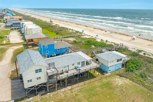 215 Spoonbill Pl, Surfside Beach, TX, 77541-7800 | Card Image