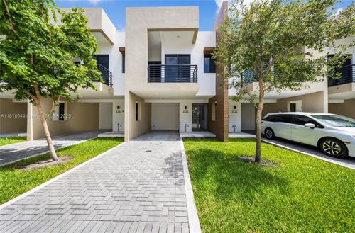 4133-4133 N Oak Pl, Fort Lauderdale, FL, 33314-7575 | Card Image
