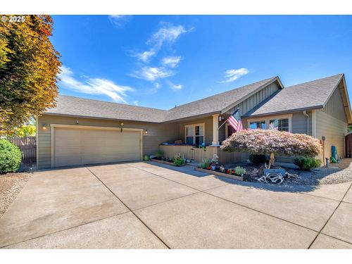 300 W Jadon Dr, Lebanon, OR, 97355-1688 | Card Image