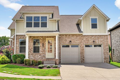 2013 Blackstone Dr, Hendersonville, TN, 37075-2393 | Card Image