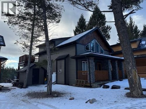 40-4868 Riverview Dr, Edgewater, BC, V0A1E0 | Card Image