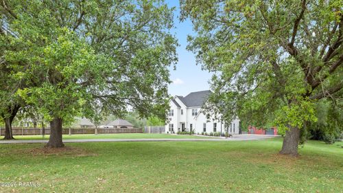 2085 Main Hwy, Arnaudville, LA, 70512-4118 | Card Image