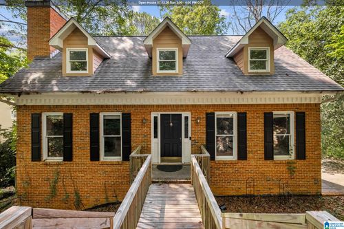 2015 Wild Flower Dr, Hoover, AL, 35244-1724 | Card Image