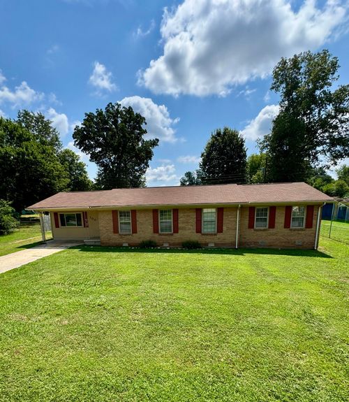 700 Lindsay Ave, Chattanooga, TN, 37421-4222 | Card Image
