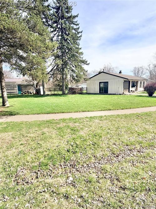 6119 Marcy St, Brighton, MI, 48116-2110 | Card Image