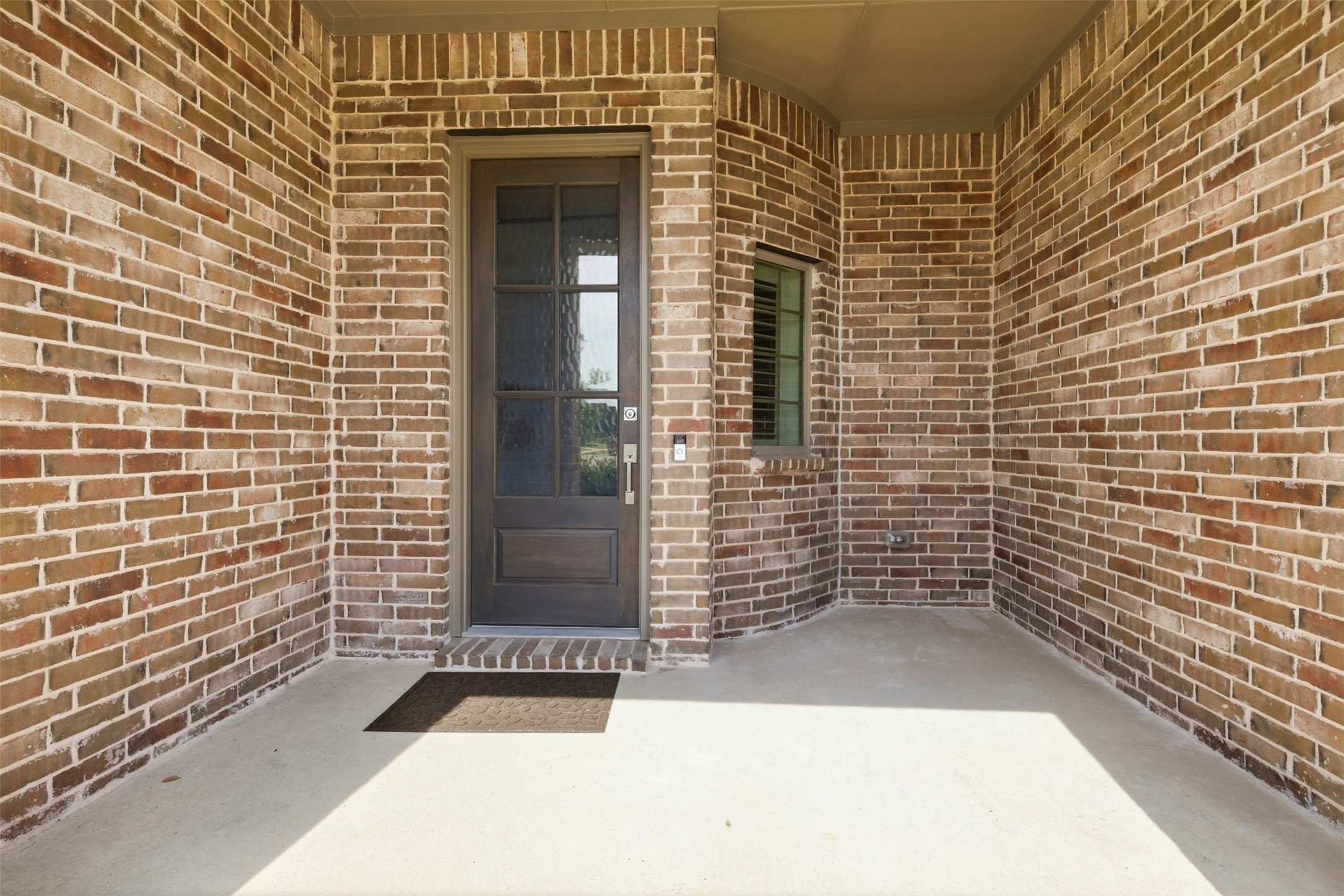 Residential Lease in Oak Point 2