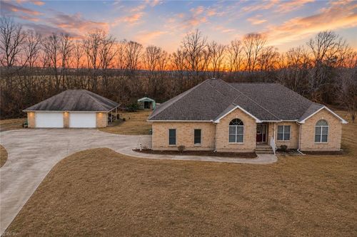 124 Holloway Dr, Smithfield, VA, 23430-6547 | Card Image