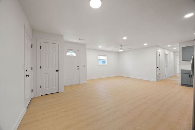 A - 2007 Sycamore Pl, Home with 2 bedrooms, 1 bathrooms and null parking in Springdale AR | Image 6