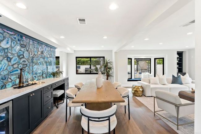 314 S Nardo Ave, House other with 5 bedrooms, 5 bathrooms and 5 parking in Solana Beach CA | Image 7
