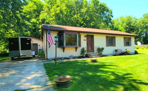704 S 22nd St, Chesterton, IN, 46304 | Card Image