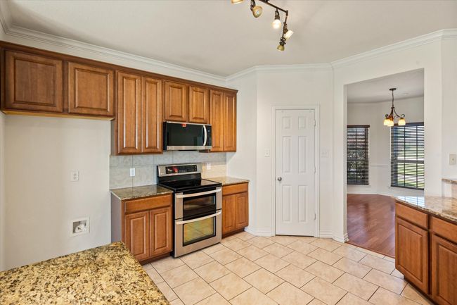 104 Spring Creek Dr, House other with 3 bedrooms, 3 bathrooms and null parking in Waxahachie TX | Image 19