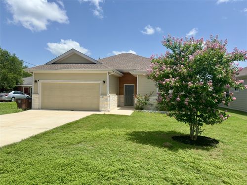 1520 Hunters Rd, Lockhart, TX, 78644-3863 | Card Image