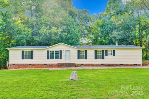 166 Crystal Bay Dr, Mooresville, NC, 28115-7160 | Card Image