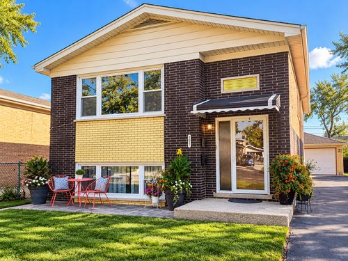 8627 44th St, Lyons, IL, 60534-2948 | Card Image