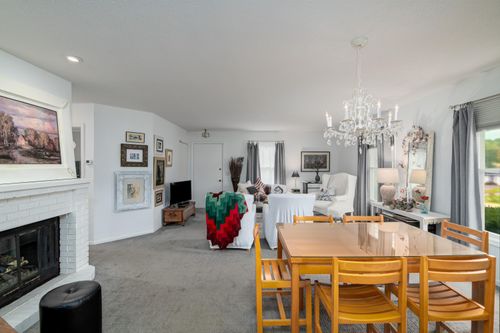 7052 Cherrywood Ct, Traverse City, MI, 49686-1813 | Card Image