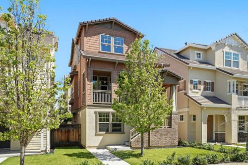 3102 Pyramid Way, Mountain View, CA, 94043-4982 | Card Image