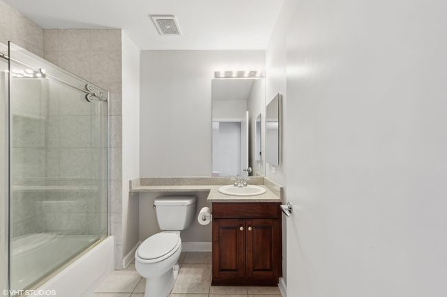 APT-1902 - 233 E 13 Th St, Condo with 2 bedrooms, 2 bathrooms and 2 parking in Chicago IL | Image 16