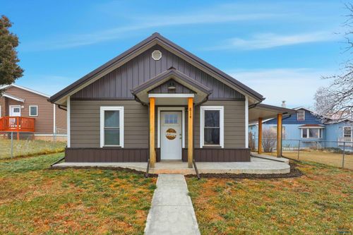 814 N 7th St, Rapid City, SD, 57701-0802 | Card Image