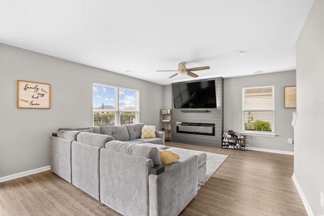 317 Truce St, House other with 4 bedrooms, 3 bathrooms and 4 parking in Myrtle Beach SC | Image 4