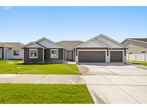 307 Sage St, Boardman, OR, 97818-8064 | Card Image