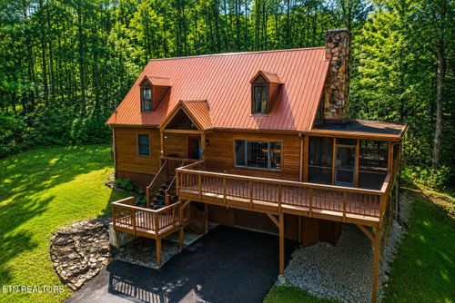 2206 Castle Rise Way, Sevierville, TN, 37862-8058 | Card Image