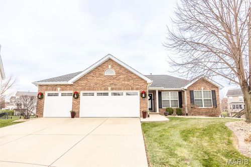 6904 Arbor Cove Dr, Fairview Heights, IL, 62208-2090 | Card Image