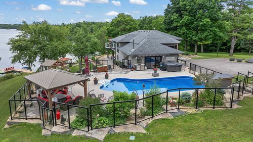 120 Black Lake Rd, Perth, ON, K7H3C5 | Card Image