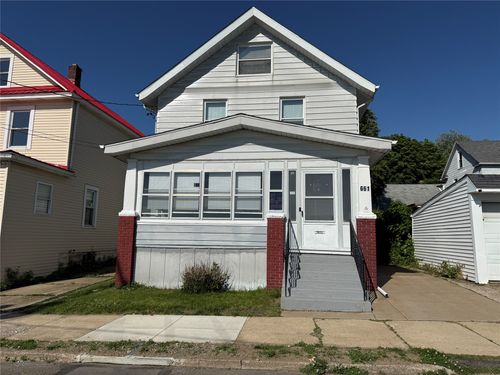 661 Brandes St, Erie, PA, 16503-1623 | Card Image
