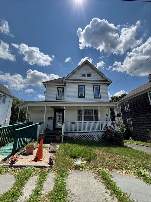 107 Orchard St, Walden, NY, 12586-1707 | Card Image