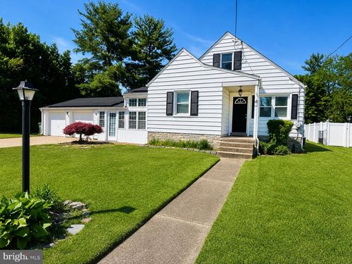 4 Virginia Ave, PALMYRA, NJ, 08065-1319 | Card Image
