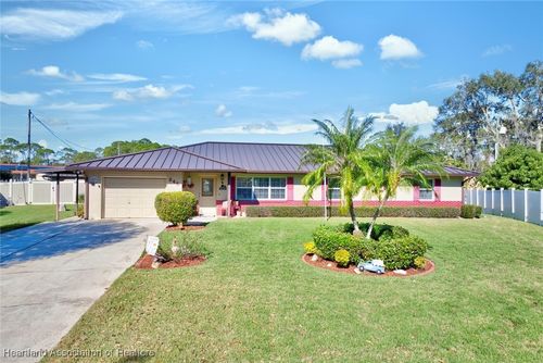 946 Grey Fox Ave, Sebring, FL, 33875-1352 | Card Image