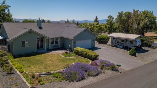 6622 Eberlein Avenue, Klamath Falls, OR, 97603 | Card Image