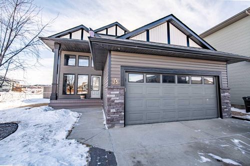 35 Bowman Cir, Sylvan Lake, AB, T4S0H9 | Card Image
