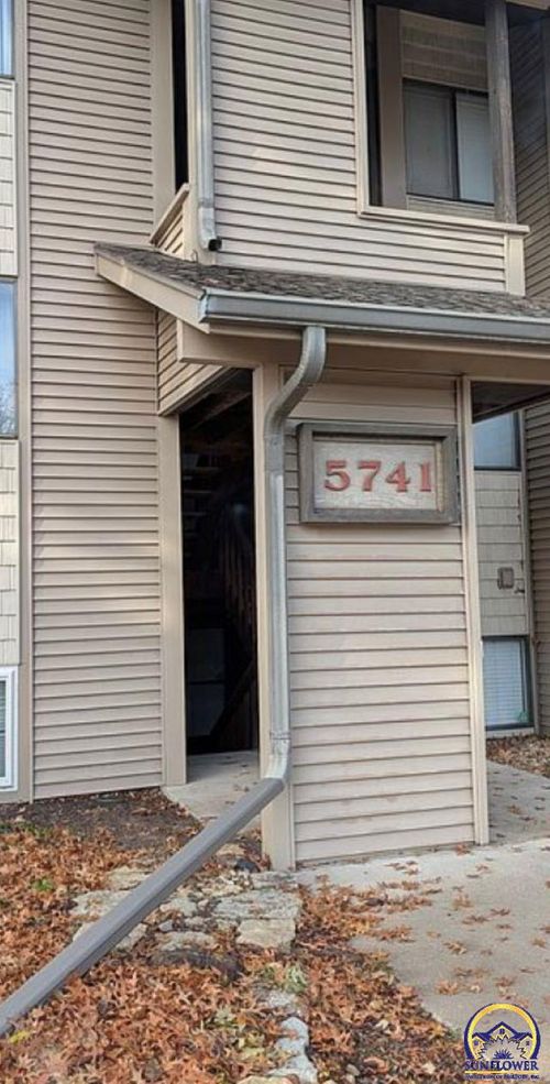 apt-1-5741 Sw 22nd Ter, Topeka, KS, 66614 | Card Image