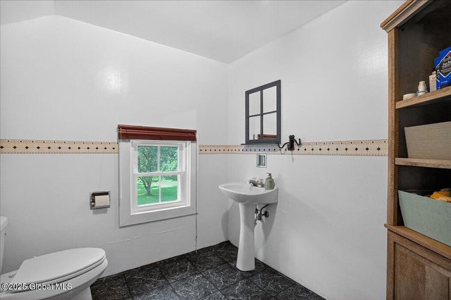 1575 New Scotland Rd, House other with 4 bedrooms, 3 bathrooms and 10 parking in Slingerlands NY | Image 49