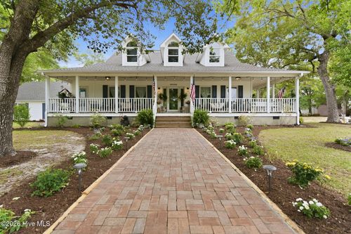 801 E Yacht Dr, Oak Island, NC, 28465-6707 | Card Image