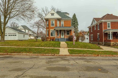 2113 11th St, Monroe, WI, 53566-1849 | Card Image