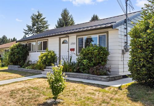 1755 Lewis Ave, Courtenay, BC, V9N2Z1 | Card Image