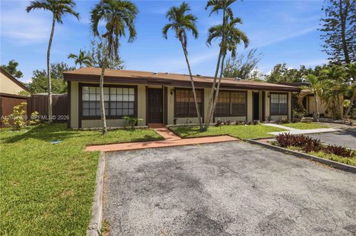 10680 Cherry Ave, Pembroke Pines, FL, 33026-1616 | Card Image