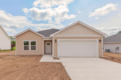 2010 Green Acres Rd, Adrian, MI, 49221-4185 | Card Image