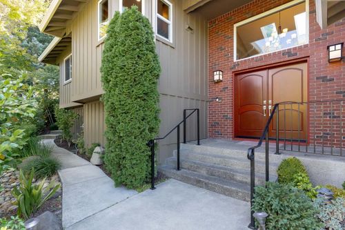 2851 Pinewood Drive, Napa, CA, 94558 | Card Image