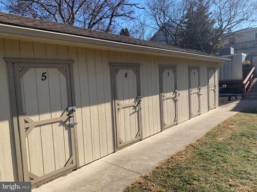 rear-317 Union St, MILLERSBURG, PA, 17061-1611 | Card Image