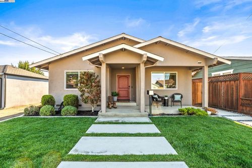 559 N M St, Livermore, CA, 94551-2829 | Card Image
