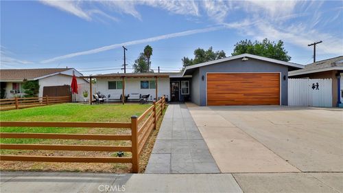 10068 Fox, Riverside, CA, 92503 | Card Image
