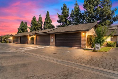 110-4985 E Butler Ave, Fresno, CA, 93727-5069 | Card Image
