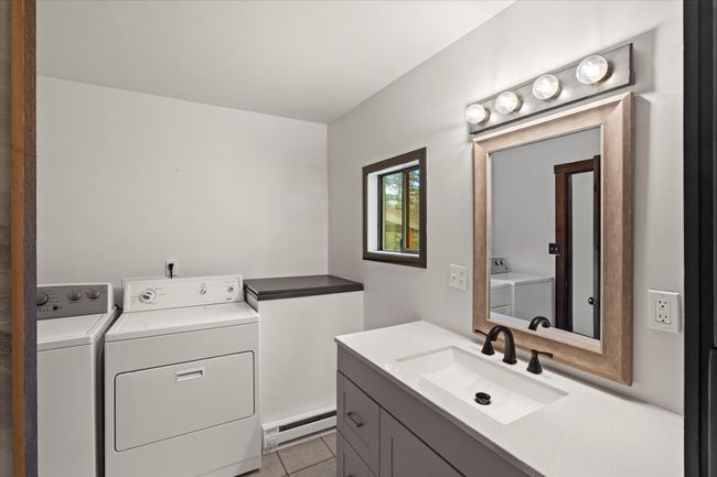 Main Level Bathroom with Laundry | Image 17