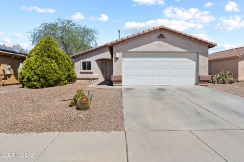 8094 N Kearny Dr, Tucson, AZ, 85743-1152 | Card Image